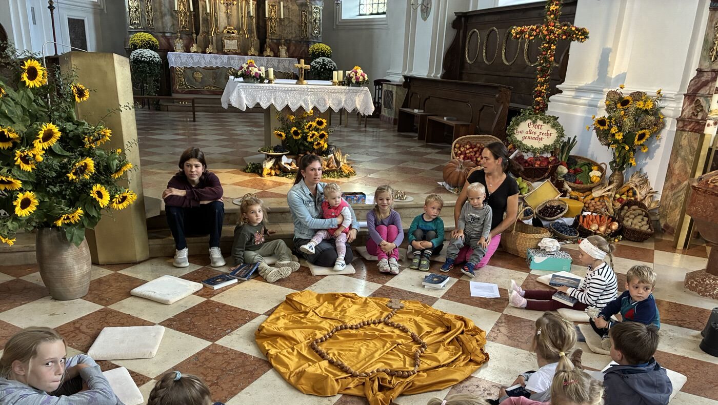 Eine Million Kinder betet den Rosenkranz